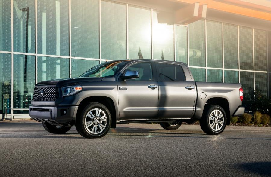  Toyota Tundra Platinum CrewMax 2017 года  (фото 10 из 18)